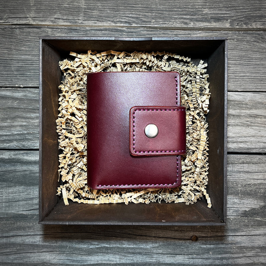 Black Gift Box. Engraving #5 En
