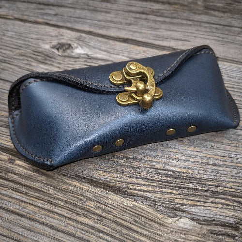 Sunglass case - Navy, Swing clasp