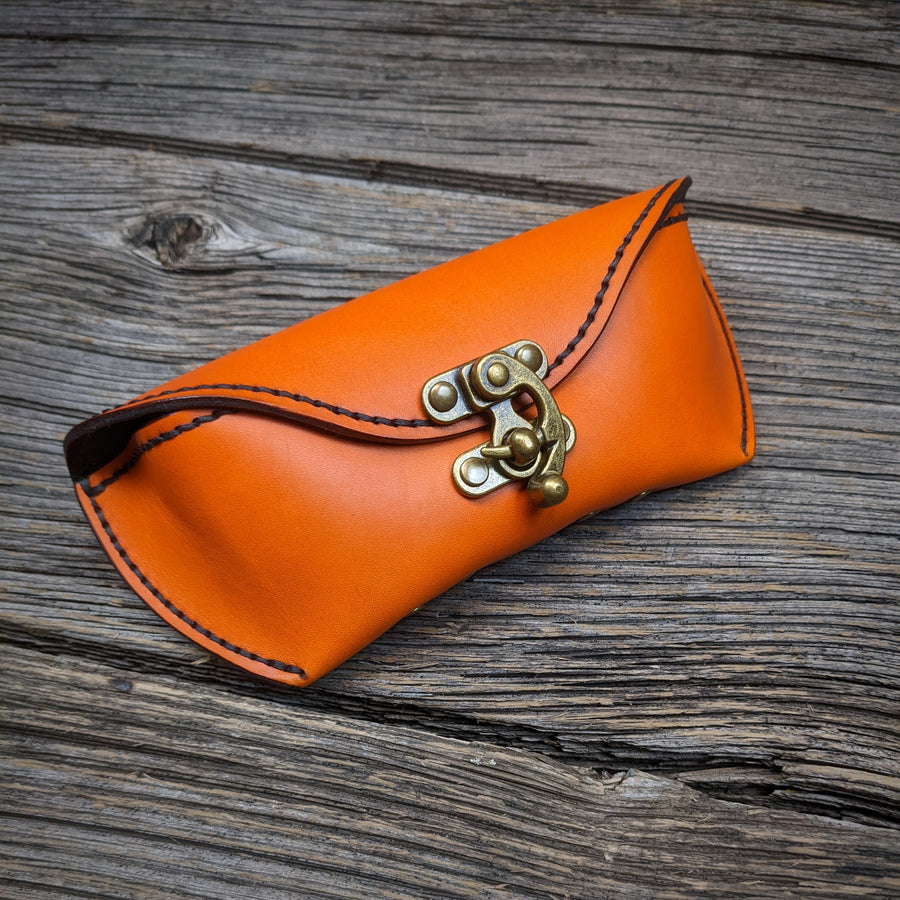 Sunglass case - Carrot, Swing clasp