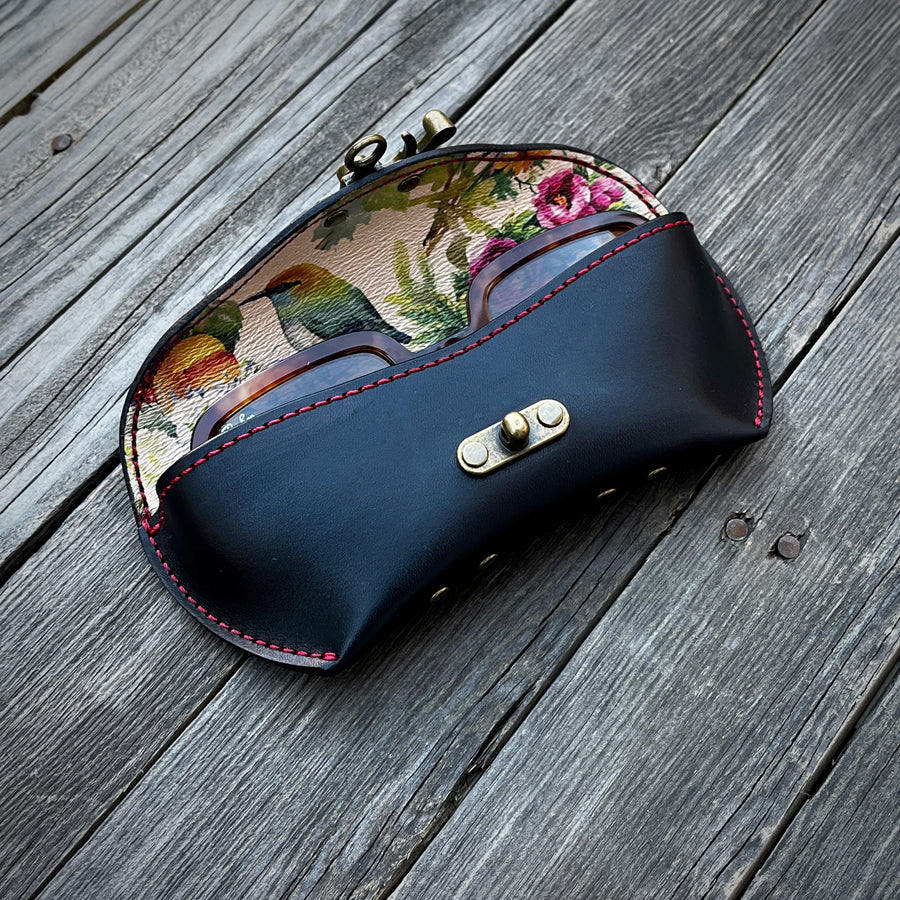 Sunglass case - Black / Red Thread